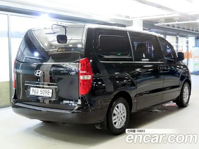 HYUNDAI GRAND STAREX 2019 — 180 000 км, чёрный, Корея — под ключ — фото 4