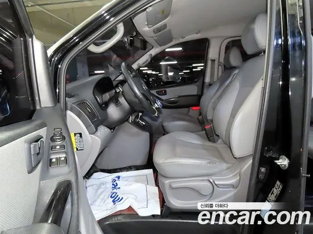 HYUNDAI GRAND STAREX 2019 — 180 000 км, чёрный, Корея — под ключ — фото 6