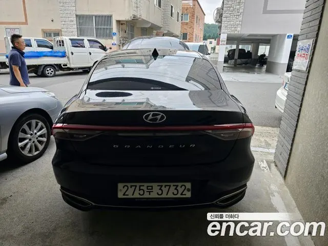 HYUNDAI GRANDEUR HYBRID 2020 — 73 220 км, чёрный, Корея — под ключ — фото 5