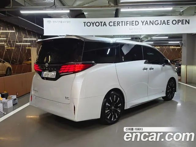 TOYOTA ALPHARD 2025 — 8 579 км, белый, Корея — под ключ — фото 3