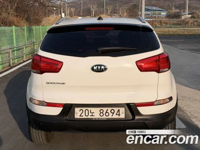 KIA SPORTAGE R 2016 — 148 696 км, белый, Корея — под ключ — фото 5