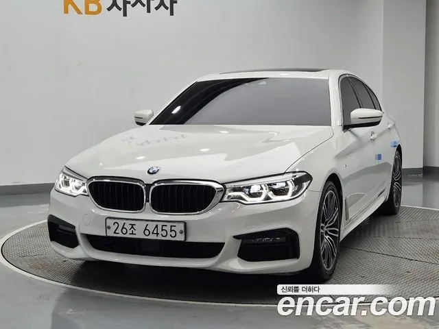 BMW 5 SERIES 2019 — 78 187 км, белый, Корея — под ключ — фото 11
