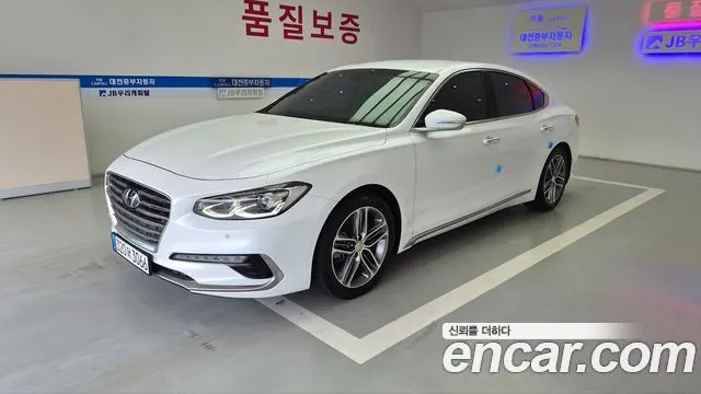 HYUNDAI GRANDEUR 2017 — 205 975 км, белый, Корея — под ключ — фото 2