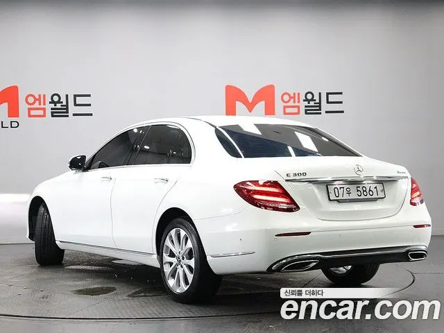 MERCEDES-BENZ E-CLASS W213 2019 — 106 511 км, белый, Корея — под ключ — фото 3