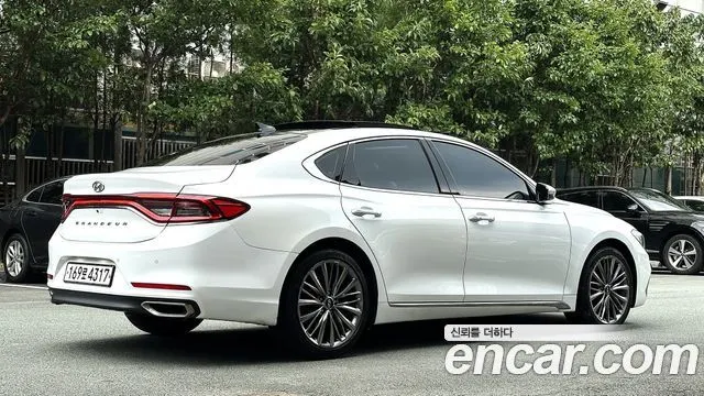 HYUNDAI GRANDEUR 2019 — 195 358 км, белый, Корея — под ключ — фото 5
