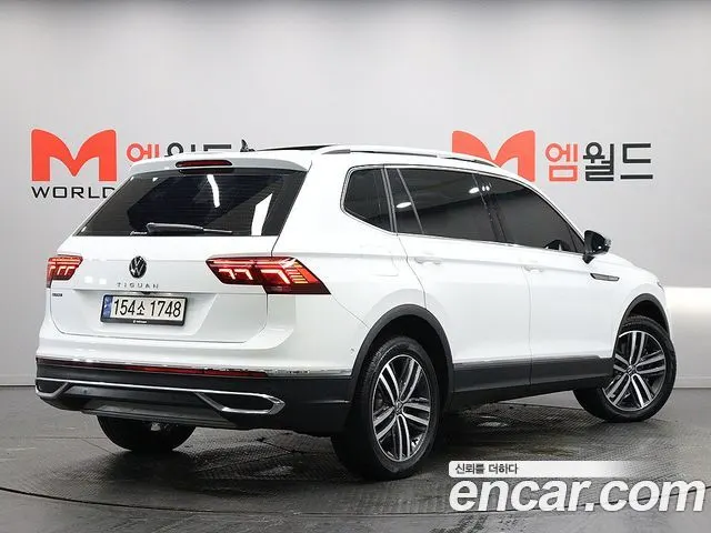 VOLKSWAGEN TIGUAN ALLSPACE 2023 — 32 450 км, белый, Корея — под ключ — фото 3