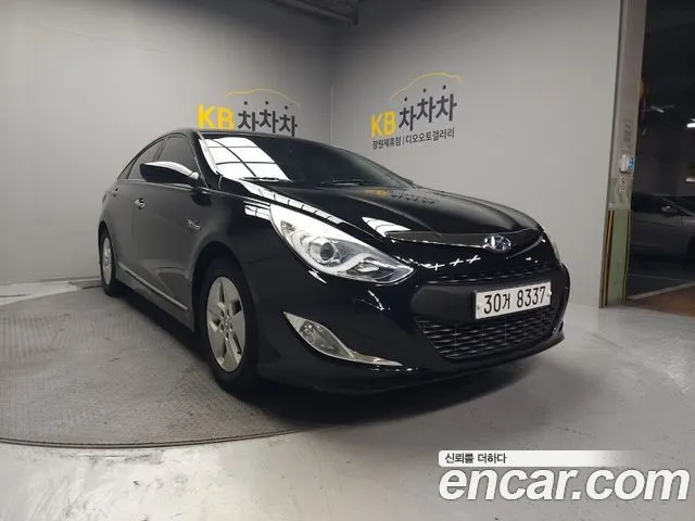 HYUNDAI SONATA HYBRID 2012 — 221 000 км, чёрный, Корея — под ключ — фото 2