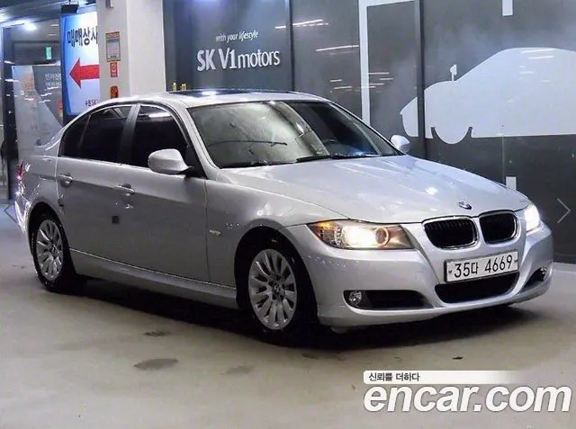 BMW 3 SERIES 2009 — 90 643 км, серебристо-серый, Корея — под ключ — фото 11