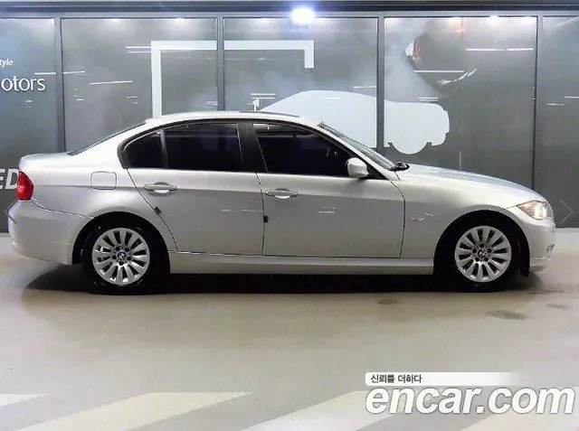 BMW 3 SERIES 2009 — 90 643 км, серебристо-серый, Корея — под ключ — фото 3