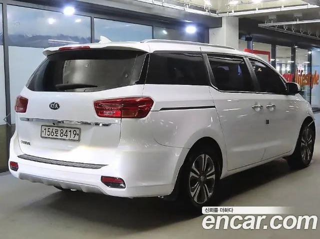 KIA CARNIVAL 2019 — 148 288 км, белый, Корея — под ключ — фото 4