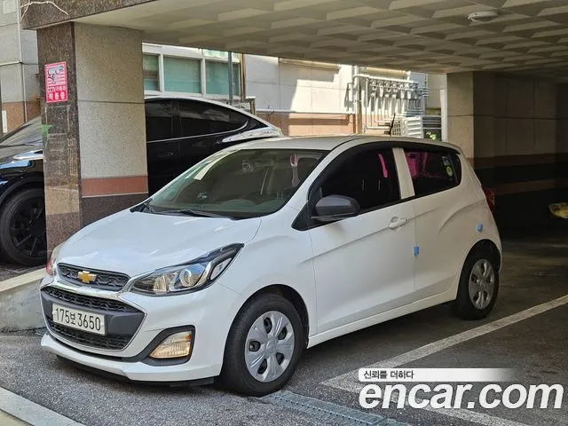 CHEVROLET SPARK 2019 — 24 403 км, белый, Корея — под ключ — фото 1
