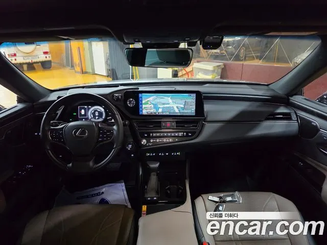 LEXUS ES300H 2026 — 5 242 км, светло-золотистый, Корея — под ключ — фото 7