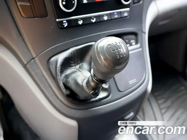 HYUNDAI GRAND STAREX 2017 — 119 609 км, серебристо-серый, Корея — под ключ — фото 7