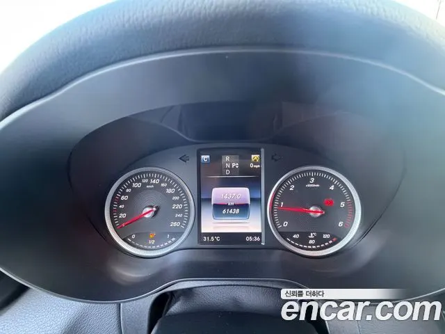 MERCEDES-BENZ C-CLASS W205 2016 — 61 438 км, серебристый, Корея — под ключ — фото 8