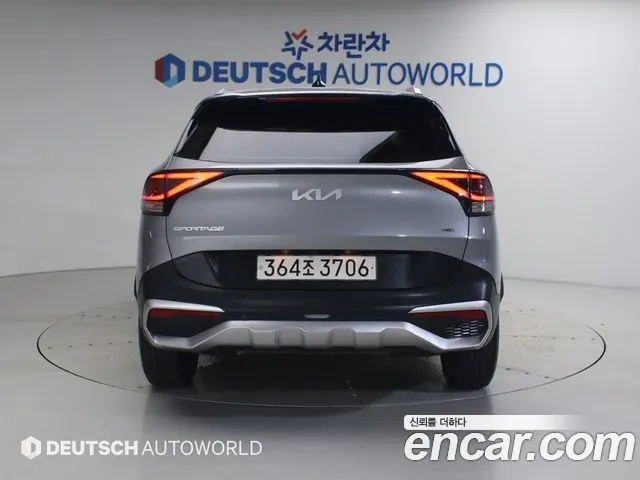 KIA SPORTAGE HYBRID 2023 — 118 674 км, серебристо-серый, Корея — под ключ — фото 4