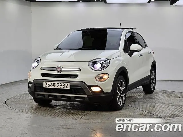 FIAT 500X 2016 — 113 141 км, белый-перламутр, Корея — под ключ — фото 1