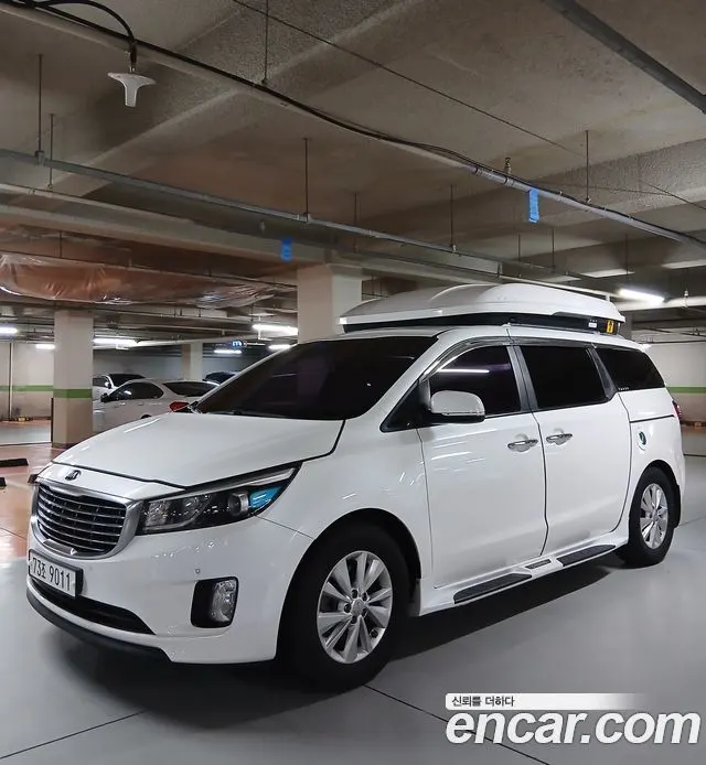 KIA CARNIVAL 2016 — 163 000 км, белый, Корея — под ключ — фото 1