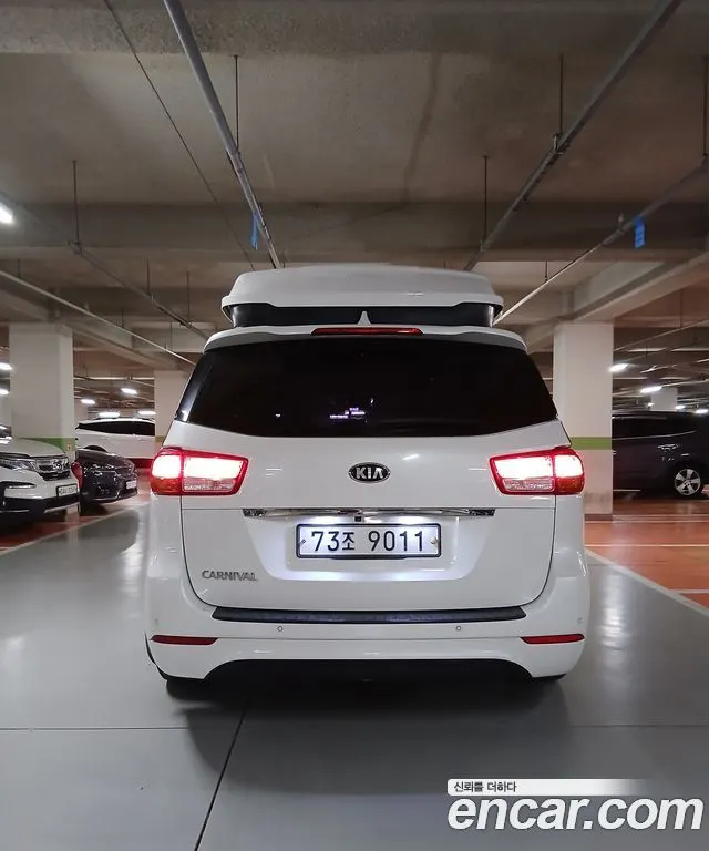 KIA CARNIVAL 2016 — 163 000 км, белый, Корея — под ключ — фото 4