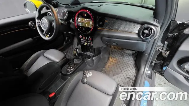 MINI COOPER ELECTRIC 2024 — 18 627 км, чёрный, Корея — под ключ — фото 7