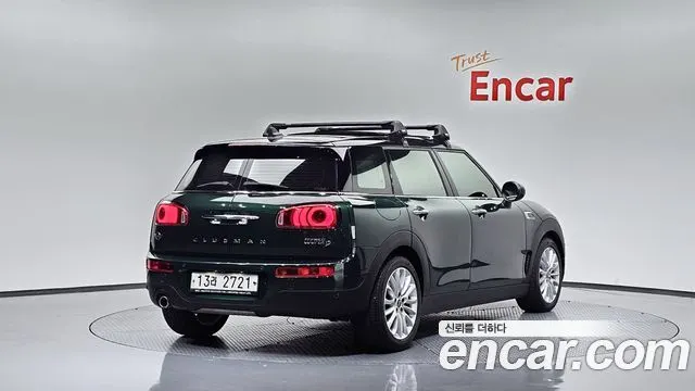 MINI COOPER D CLUBMAN 2019 — 104 932 км, тёмно-зелёный, Корея — под ключ — фото 1