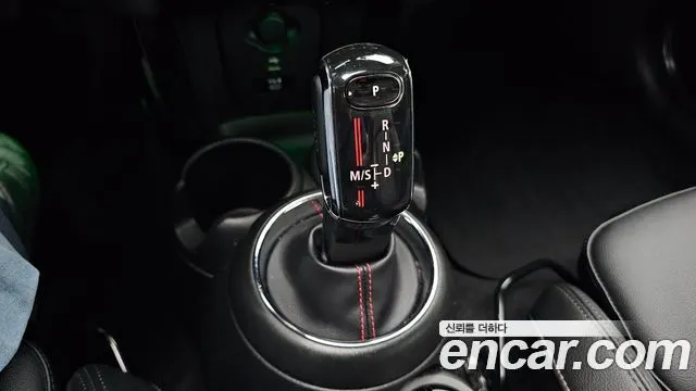 MINI COOPER S 2021 — 66 083 км, белый-перламутр, Корея — под ключ — фото 9
