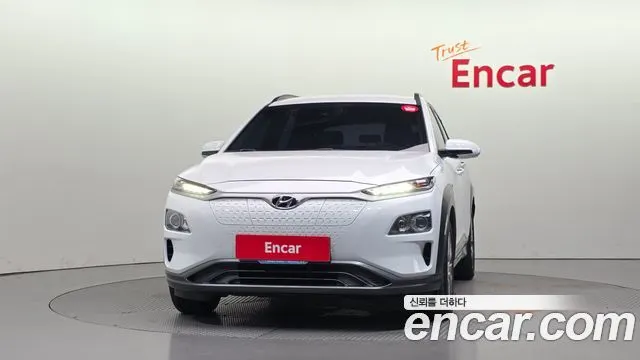HYUNDAI KONA ELECTRIC 2019 — 70 948 км, белый, Корея — под ключ — фото 3