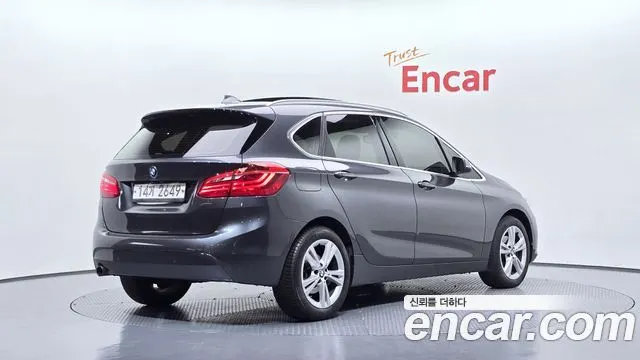 BMW 2 SERIES ACTIVE TOURER 2017 — 91 519 км, серый, Корея — под ключ — фото 2