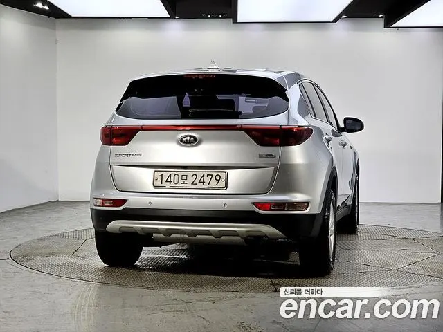 KIA SPORTAGE 2016 — 159 082 км, серебристый, Корея — под ключ — фото 4