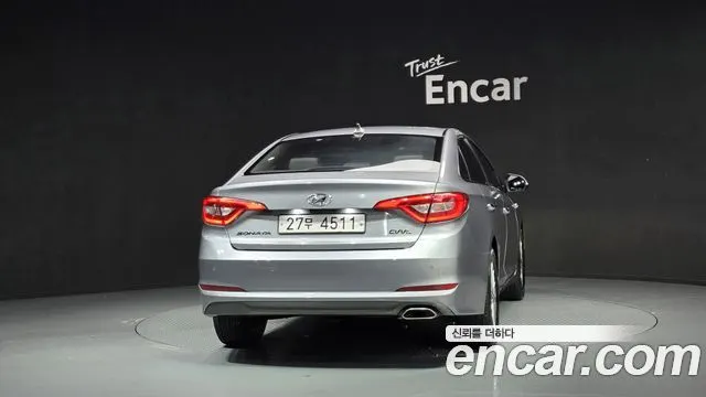 HYUNDAI SONATA 2015 — 83 134 км, серебристо-серый, Корея — под ключ — фото 4