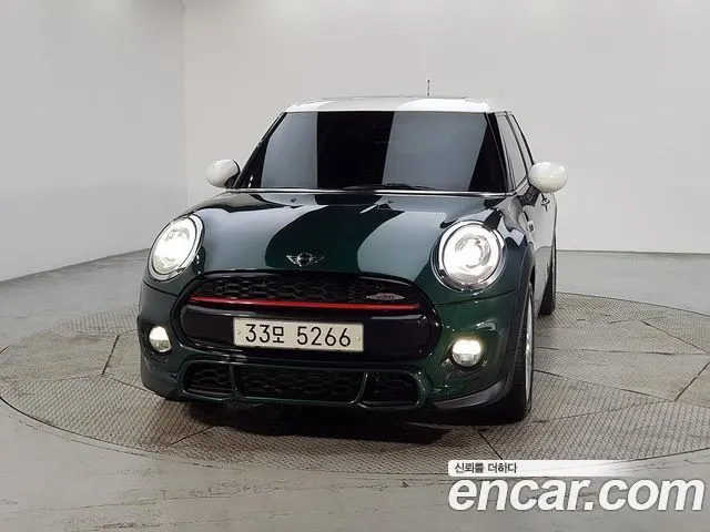 MINI COOPER D 2018 — 206 250 км, тёмно-зелёный, Корея — под ключ — фото 2