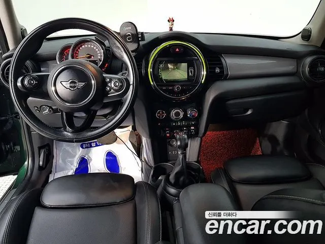 MINI COOPER D 2018 — 206 250 км, тёмно-зелёный, Корея — под ключ — фото 5
