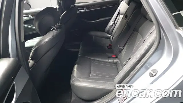 HYUNDAI GENESIS DH 2016 — 123 982 км, серебристо-серый, Корея — под ключ — фото 11