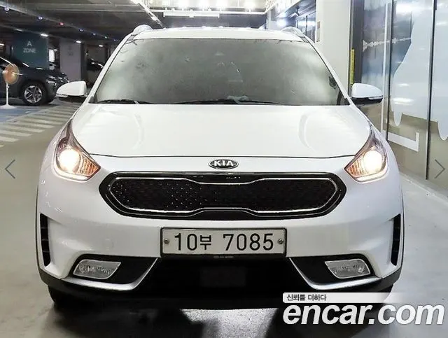 KIA NIRO 2017 — 173 311 км, белый, Корея — под ключ — фото 2