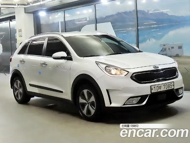 KIA NIRO 2017 — 173 311 км, белый, Корея — под ключ — фото 3