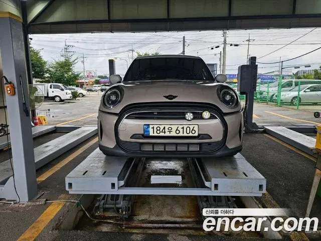 MINI COOPER 2024 — 24 496 км, серебристо-серый, Корея — под ключ — фото 5