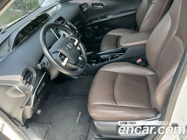 TOYOTA PRIUS 2017 — 166 900 км, белый, Корея — под ключ — фото 5