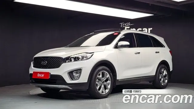 KIA SORENTO 2015 — 250 368 км, белый, Корея — под ключ — фото 1