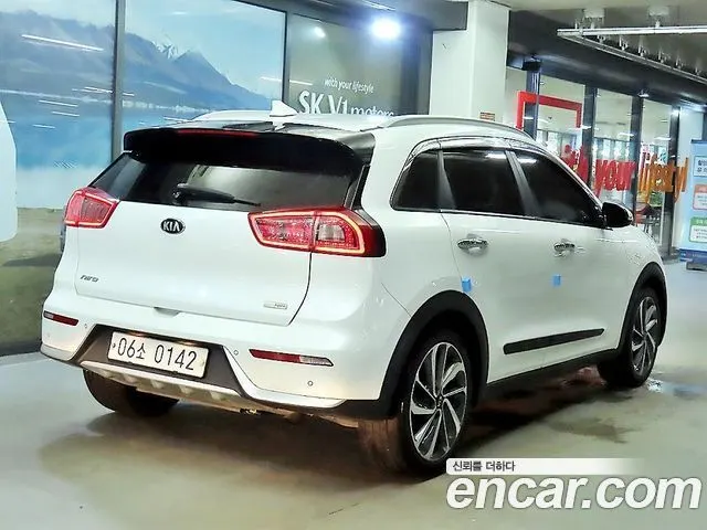 KIA NIRO 2017 — 186 966 км, белый, Корея — под ключ — фото 2