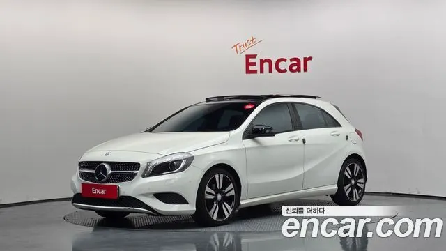 MERCEDES-BENZ A-CLASS W176 2015 — 135 044 км, белый, Корея — под ключ — фото 1