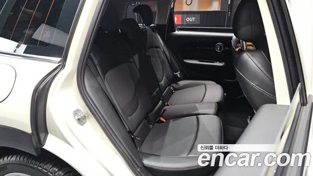 MINI COOPER CLUBMAN 2022 — 11 026 км, белый-перламутр, Корея — под ключ — фото 11