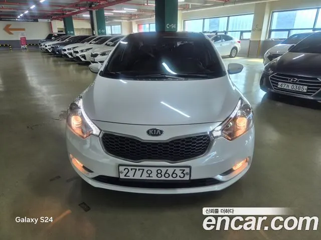 KIA K3 2014 — 152 234 км, белый-перламутр, Корея — под ключ — фото 1