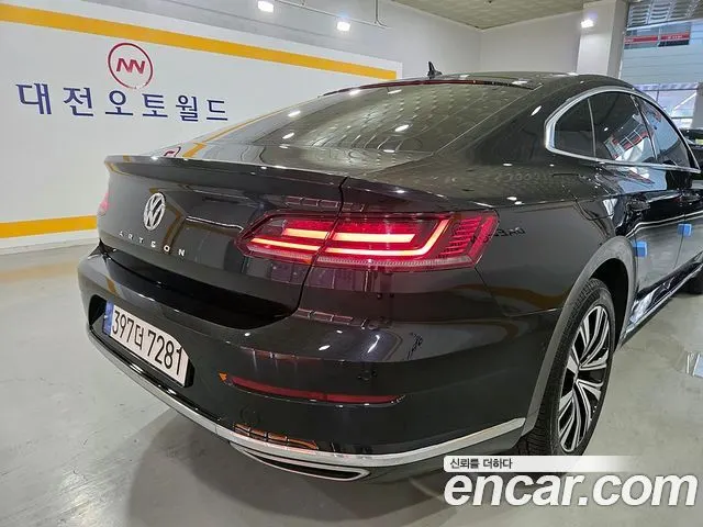 VOLKSWAGEN ARTEON 2019 — 147 700 км, чёрный, Корея — под ключ — фото 5