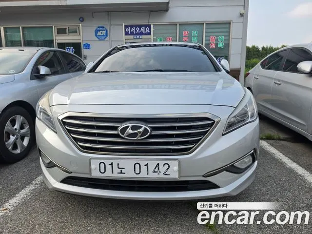 HYUNDAI SONATA 2015 — 186 386 км, серебристый, Корея — под ключ — фото 12