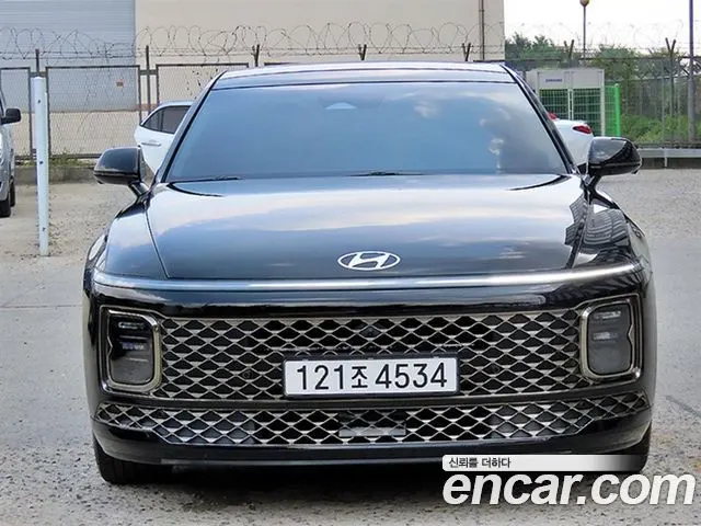 HYUNDAI GRANDEUR HYBRID 2023 — 71 143 км, чёрный, Корея — под ключ — фото 1