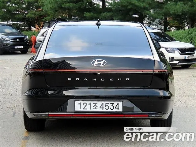 HYUNDAI GRANDEUR HYBRID 2023 — 71 143 км, чёрный, Корея — под ключ — фото 4