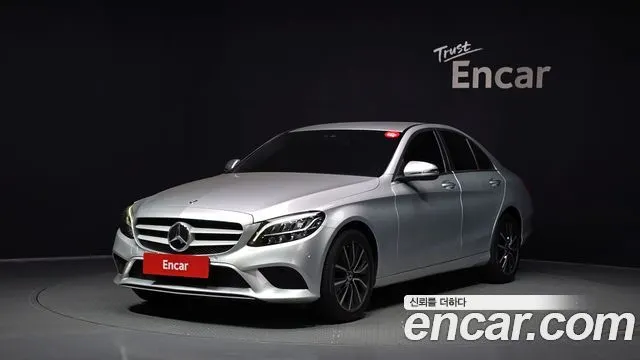 MERCEDES-BENZ C-CLASS W205 2019 — 72 795 км, серебристый, Корея — под ключ — фото 1