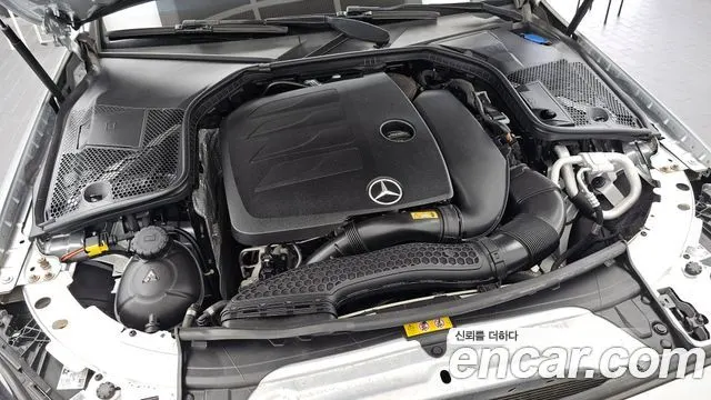 MERCEDES-BENZ C-CLASS W205 2019 — 72 795 км, серебристый, Корея — под ключ — фото 6