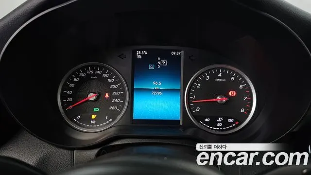 MERCEDES-BENZ C-CLASS W205 2019 — 72 795 км, серебристый, Корея — под ключ — фото 8