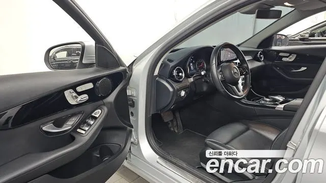 MERCEDES-BENZ C-CLASS W205 2019 — 72 795 км, серебристый, Корея — под ключ — фото 10