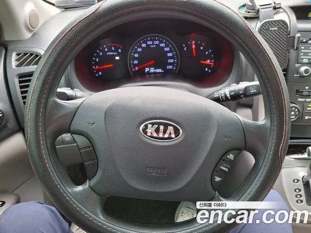 KIA CARNIVAL R 2013 — 285 000 км, белый, Корея — под ключ — фото 8
